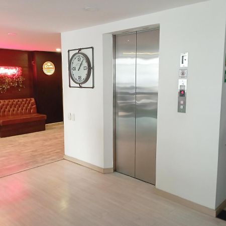 Apartasuite Laureles Cmc Медельїн Екстер'єр фото