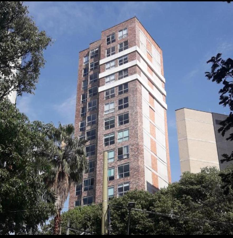 Apartasuite Laureles Cmc Медельїн Екстер'єр фото