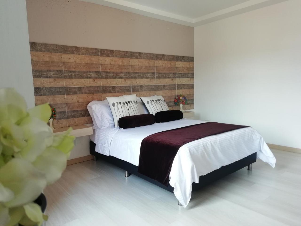 Apartasuite Laureles Cmc Медельїн Екстер'єр фото