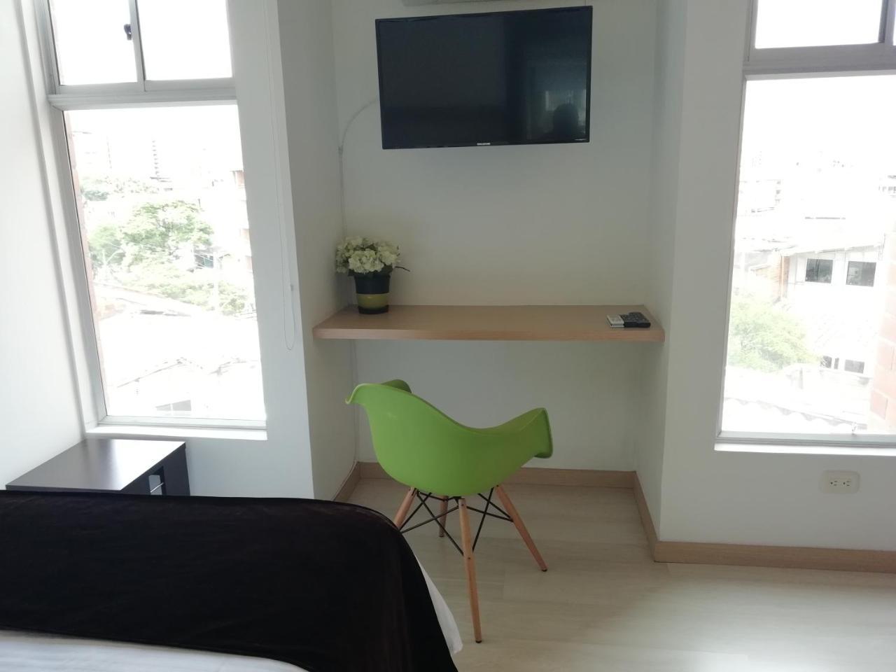 Apartasuite Laureles Cmc Медельїн Екстер'єр фото